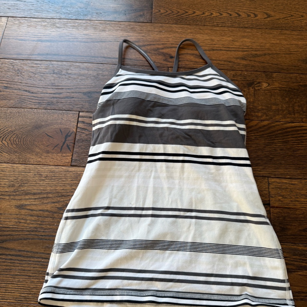 Lululemon Power Y Striped Black and White Tank Top with built in bra